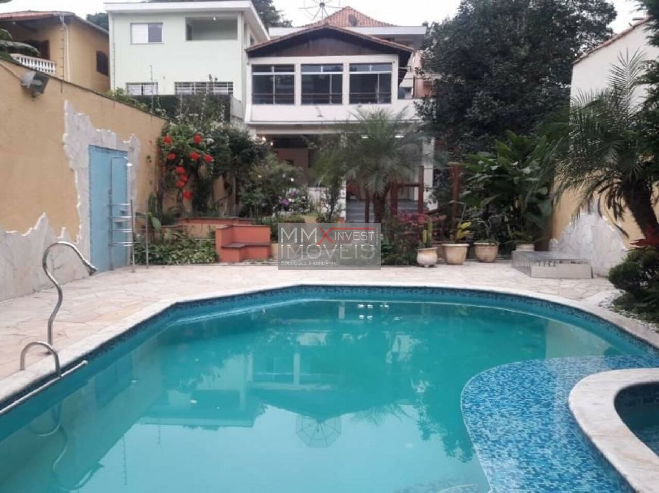 Casa Assobradada para Venda - Horto Florestal