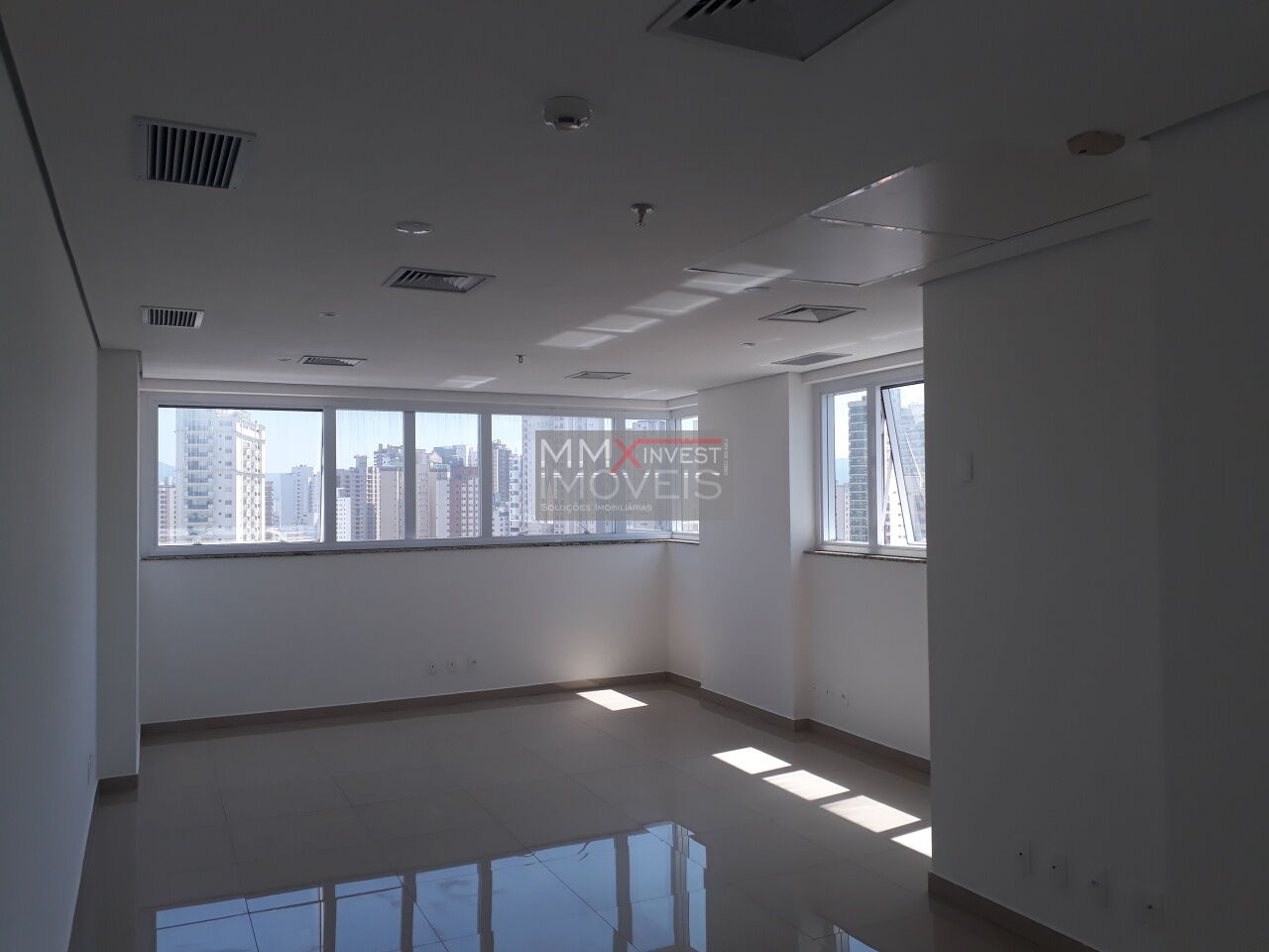 Conj. Comercial para Venda - Santana