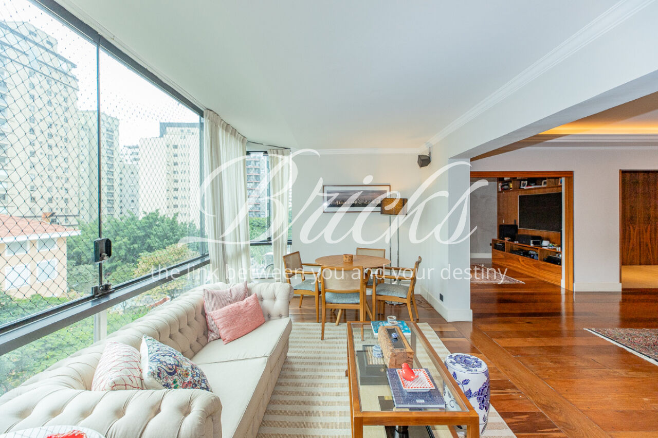 Apartamento para Venda - Moema