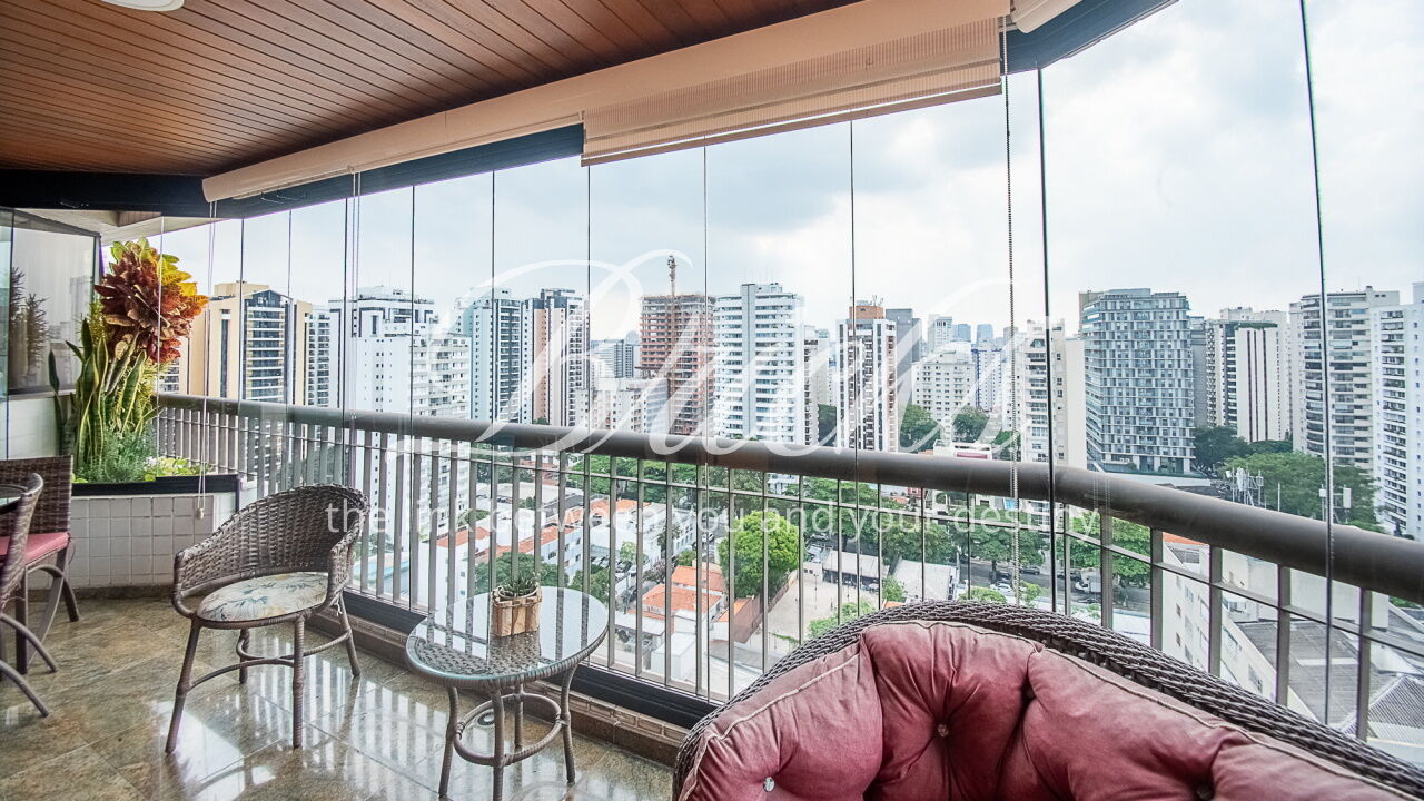 Apartamento para Venda - Moema