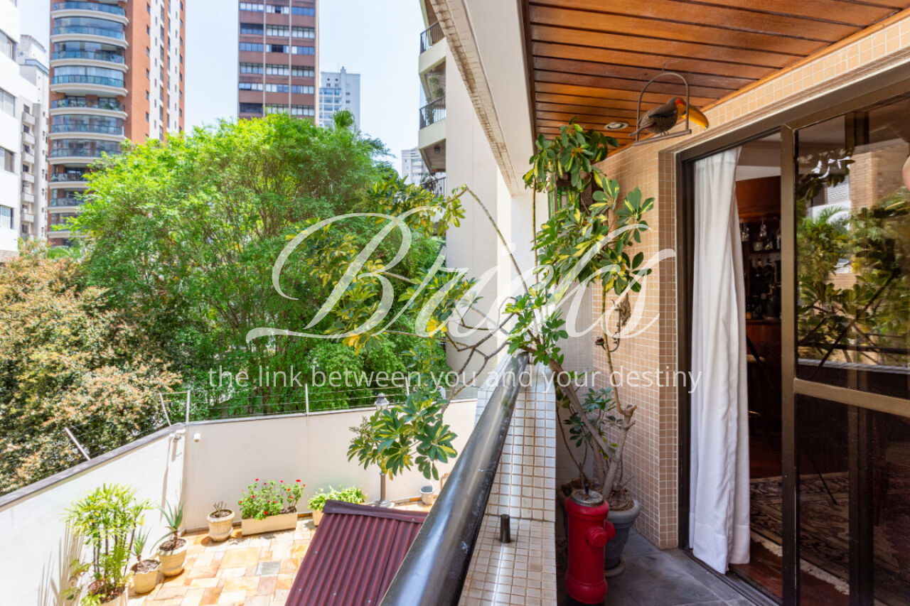 Apartamento para Venda - Moema