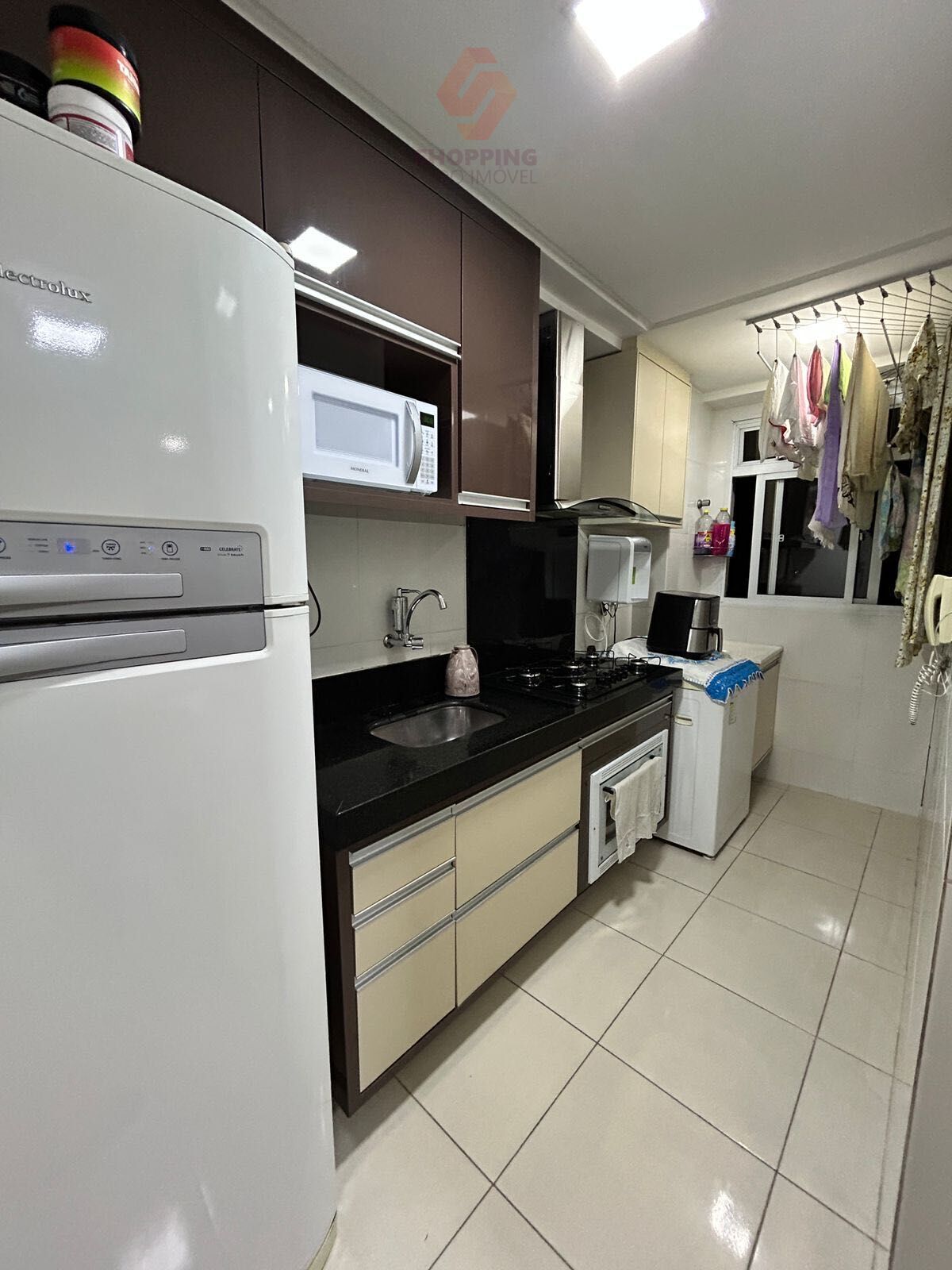 Apartamento à venda com 2 quartos, 48m² - Foto 2