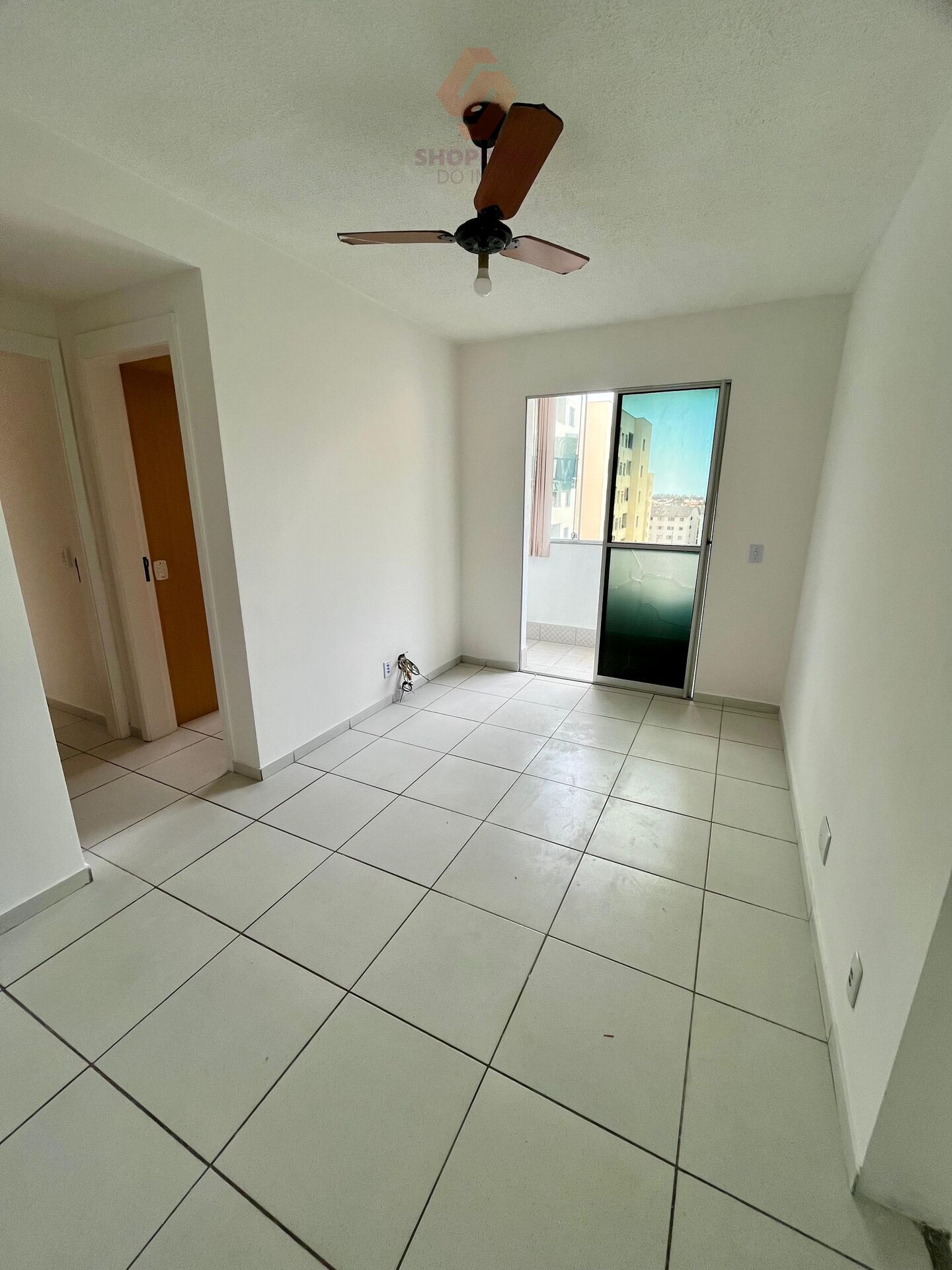 Apartamento à venda com 2 quartos, 48m² - Foto 2