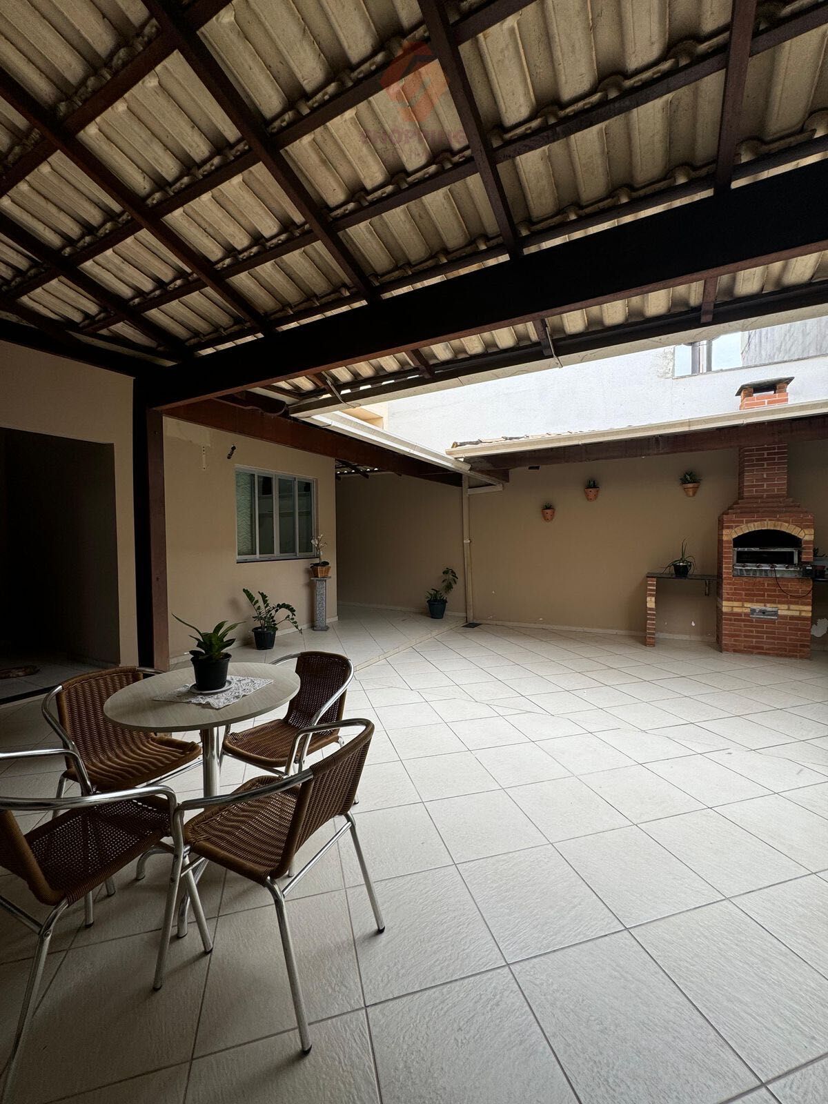 Casa à venda com 4 quartos, 250m² - Foto 24