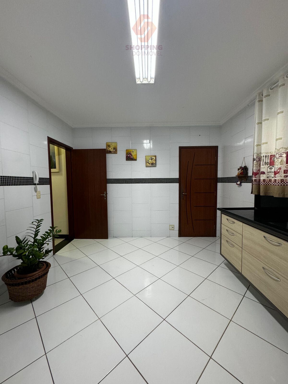 Casa à venda com 4 quartos, 250m² - Foto 16