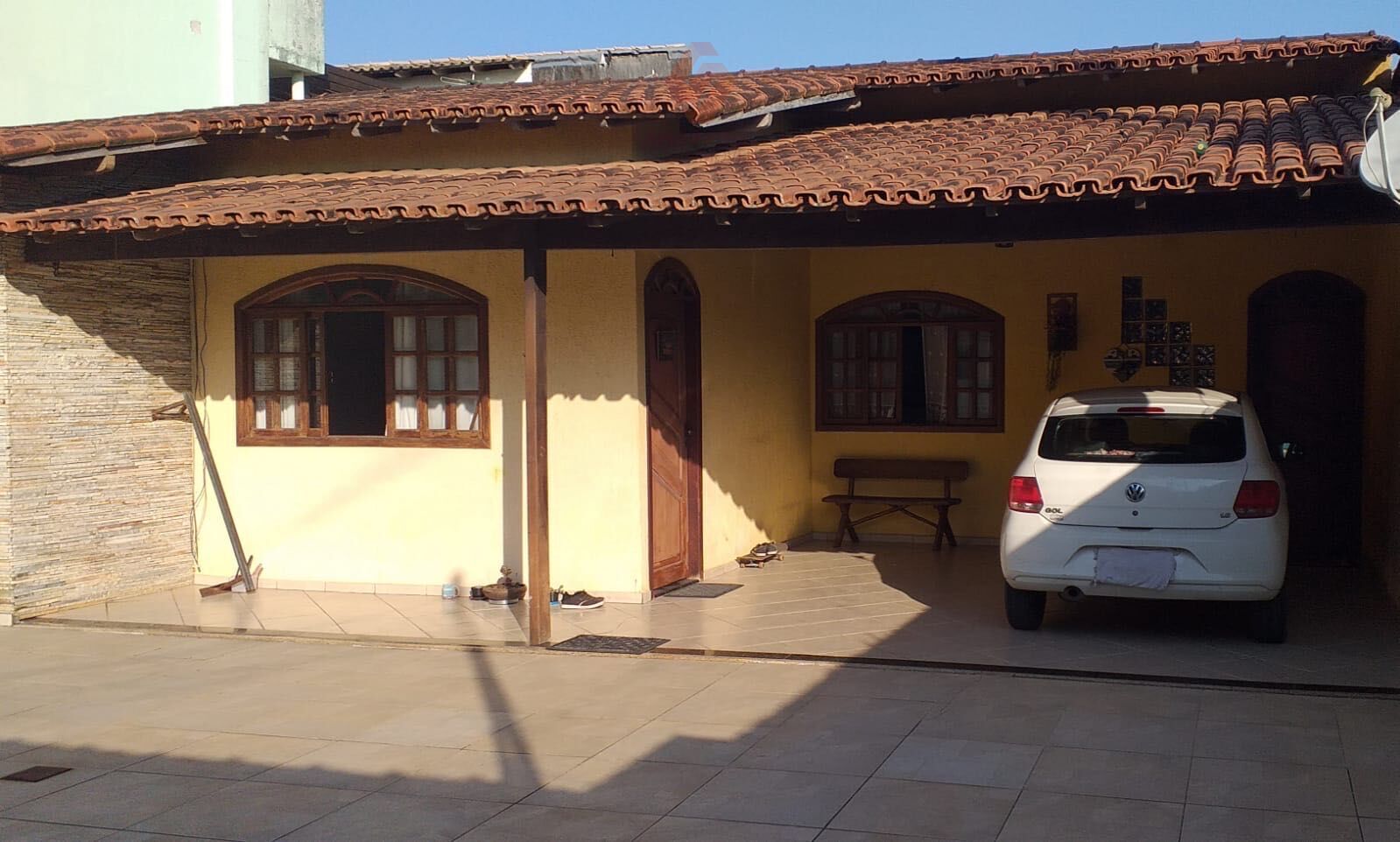 Casa à venda com 3 quartos, 190m² - Foto 1