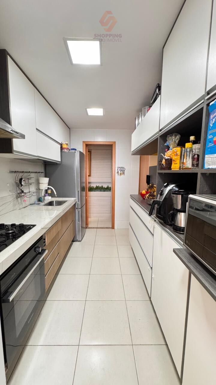 Apartamento à venda com 3 quartos, 108m² - Foto 1