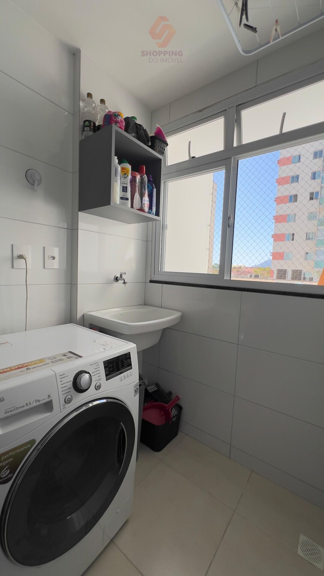 Apartamento à venda com 3 quartos, 80m² - Foto 2