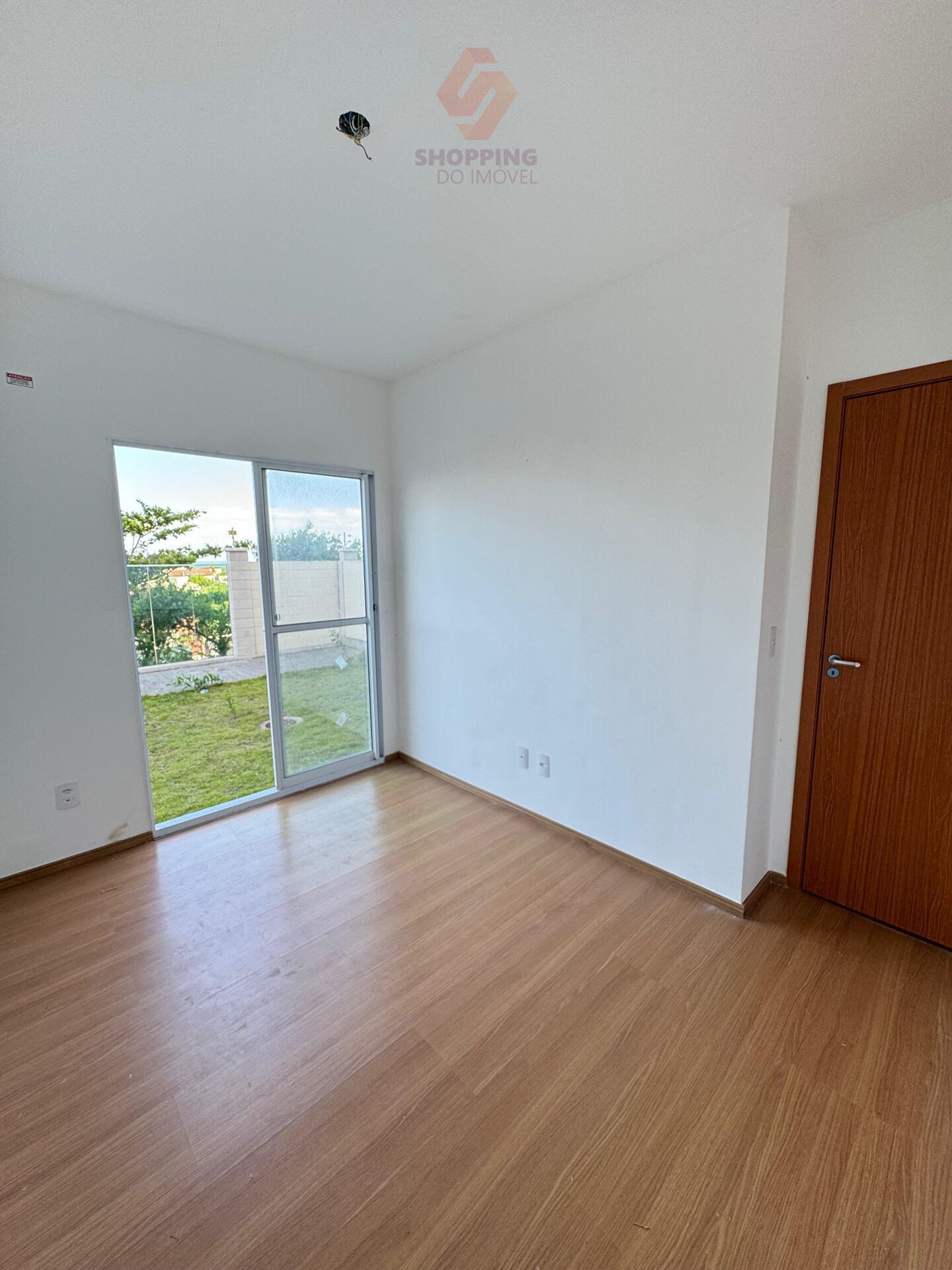 Apartamento à venda com 2 quartos, 70m² - Foto 1