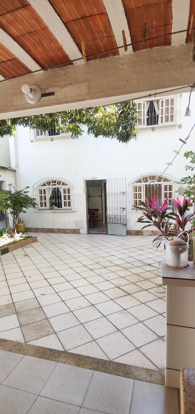 Casa à venda com 5 quartos, 200m² - Foto 7