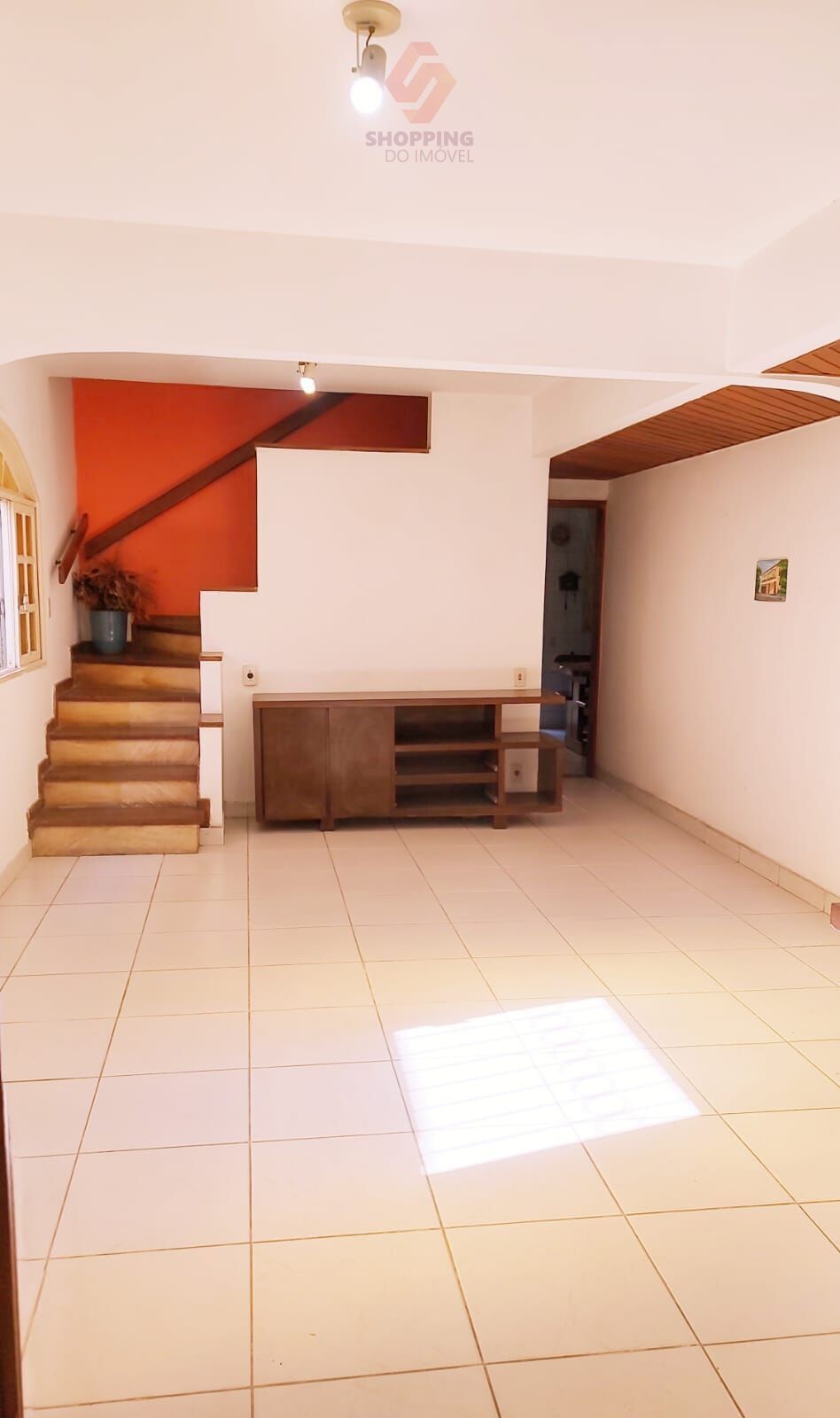 Casa à venda com 5 quartos, 200m² - Foto 4