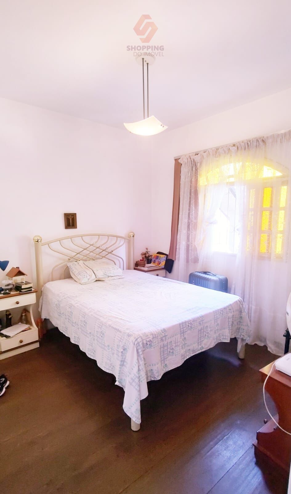 Casa à venda com 5 quartos, 200m² - Foto 11