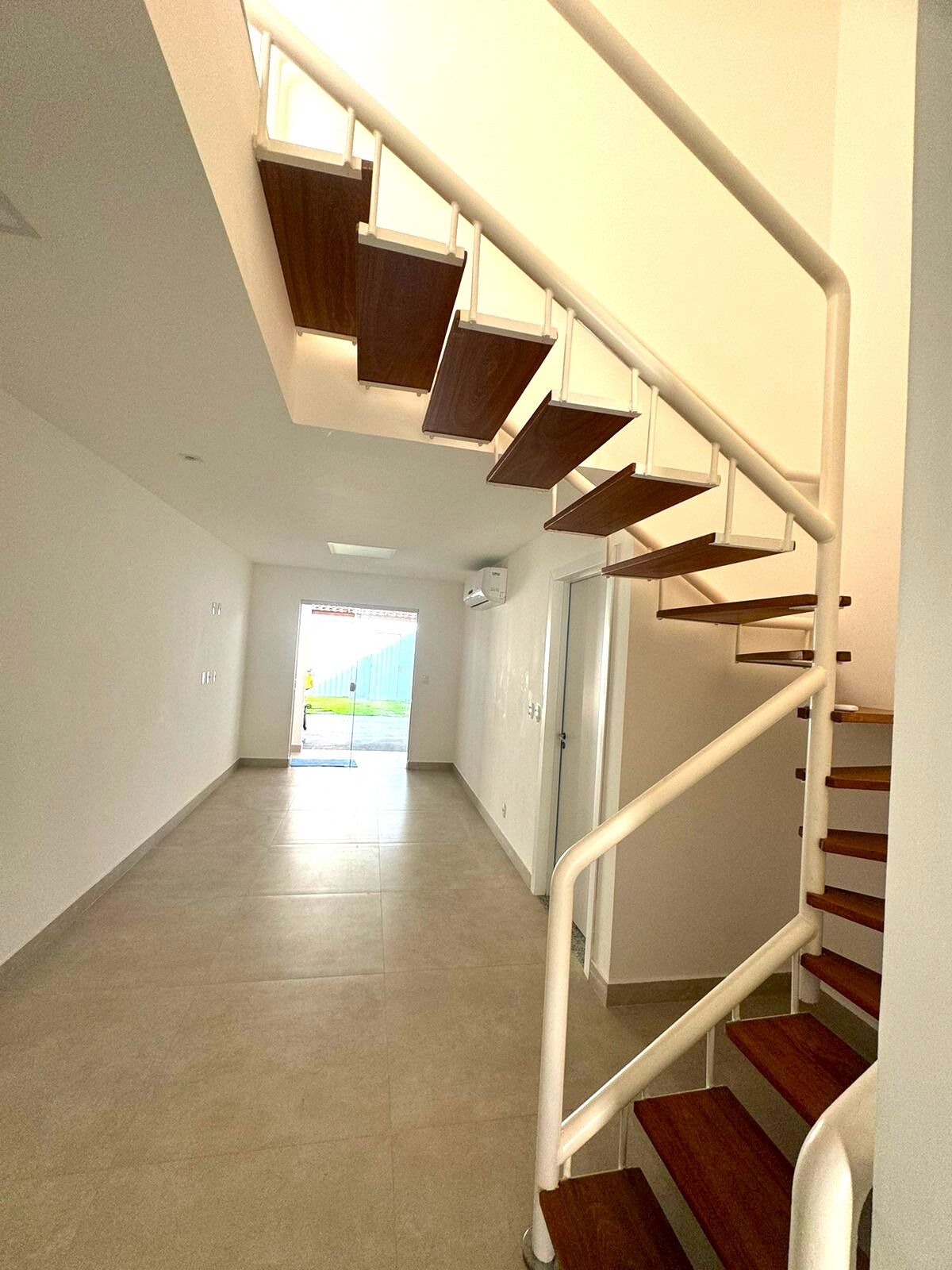 Casa à venda com 2 quartos, 73m² - Foto 7