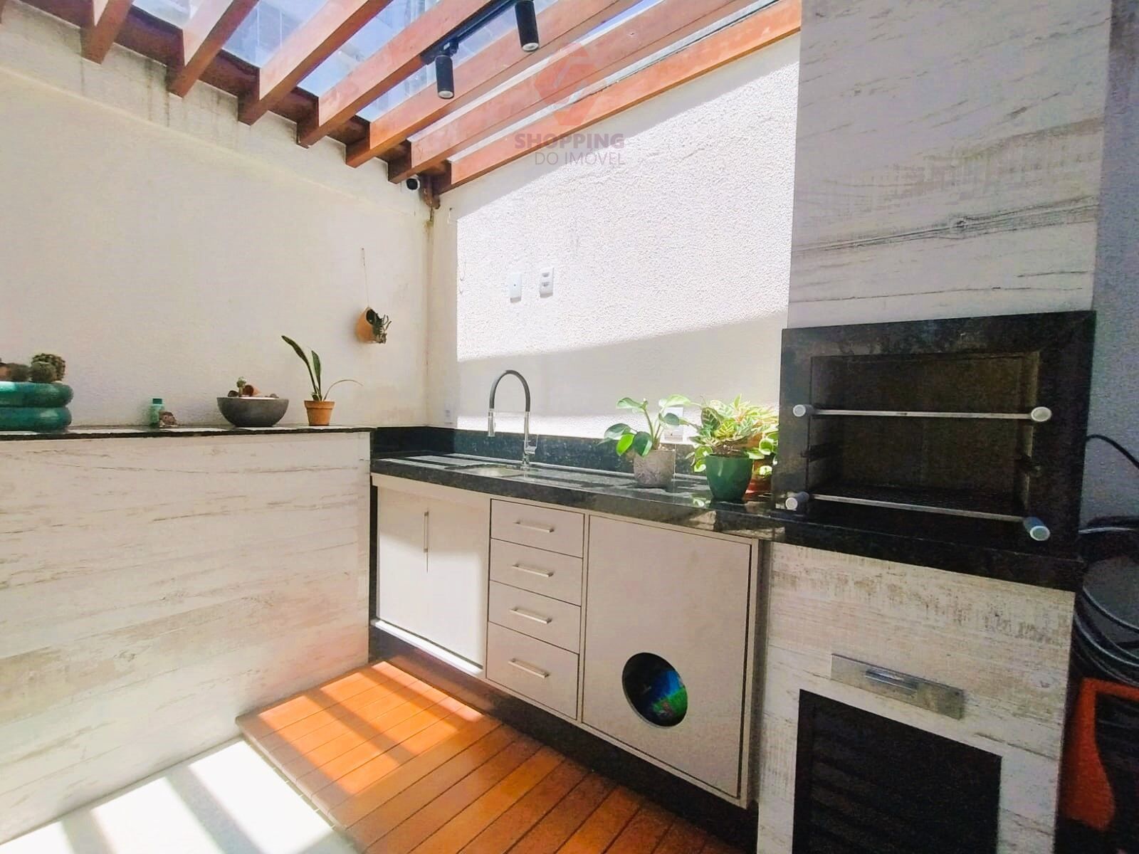 Casa à venda com 4 quartos, 170m² - Foto 7