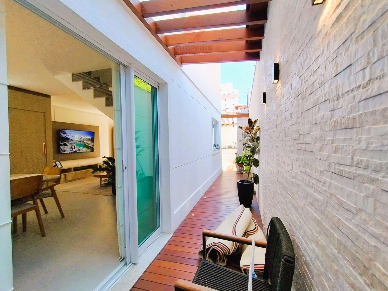 Casa à venda com 4 quartos, 170m² - Foto 5