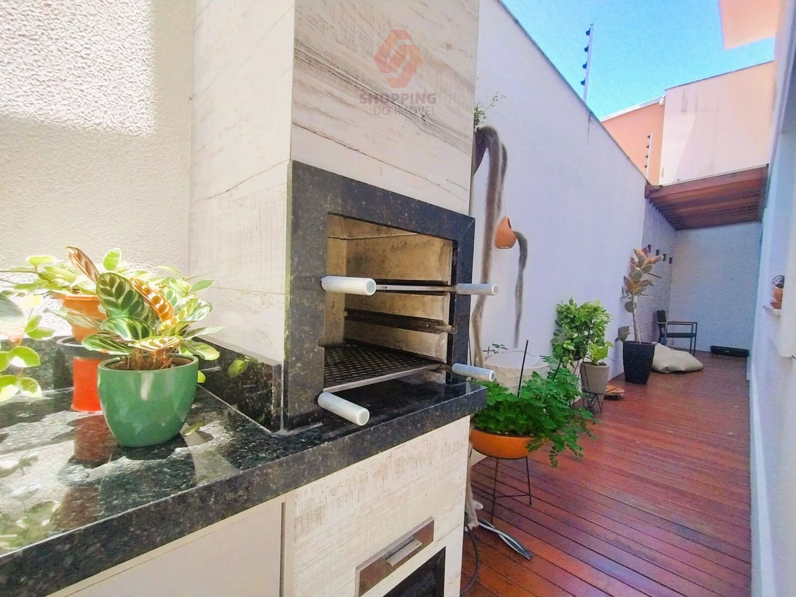 Casa à venda com 4 quartos, 170m² - Foto 4