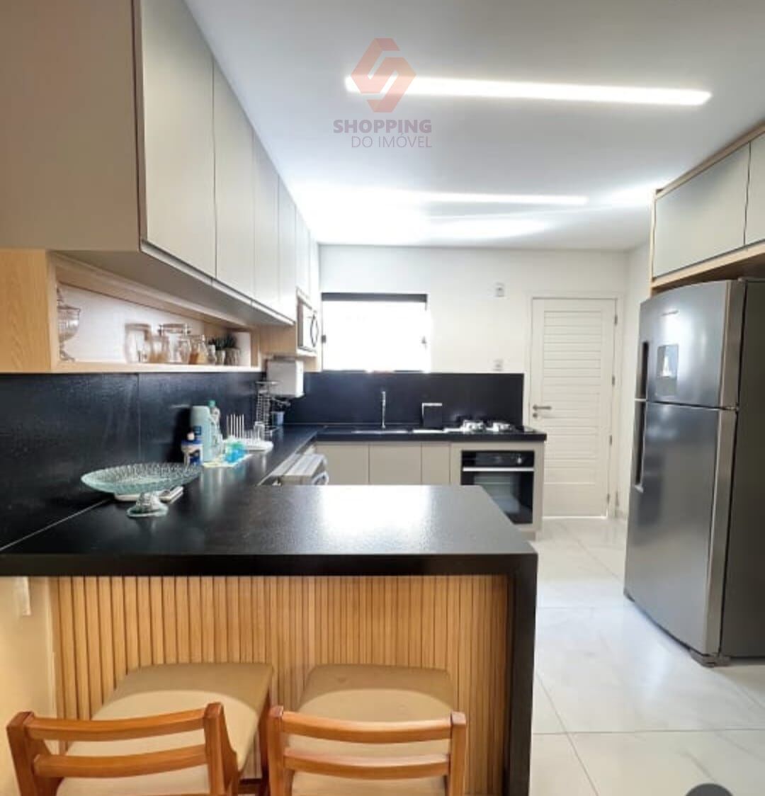 Casa, 3 quartos, 134 m² - Foto 2