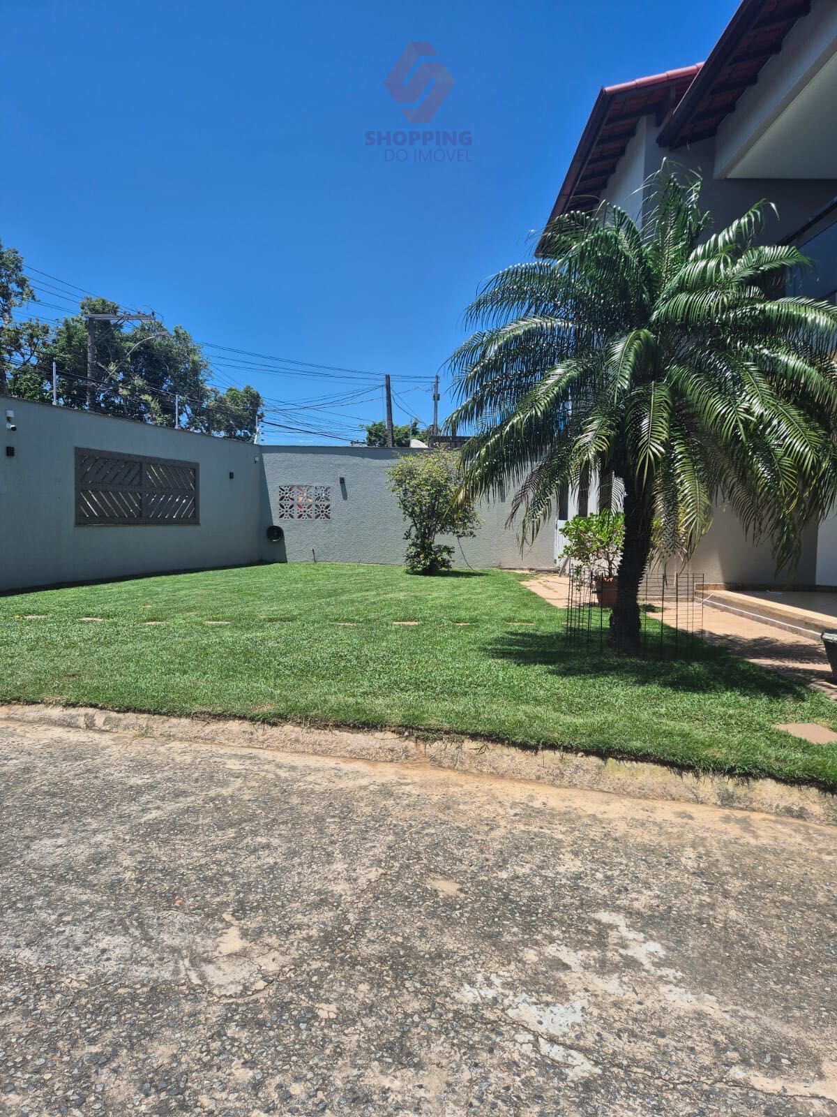 Casa à venda com 3 quartos, 550m² - Foto 1