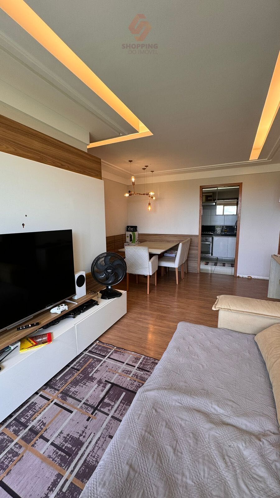 Apartamento à venda com 3 quartos, 75m² - Foto 2