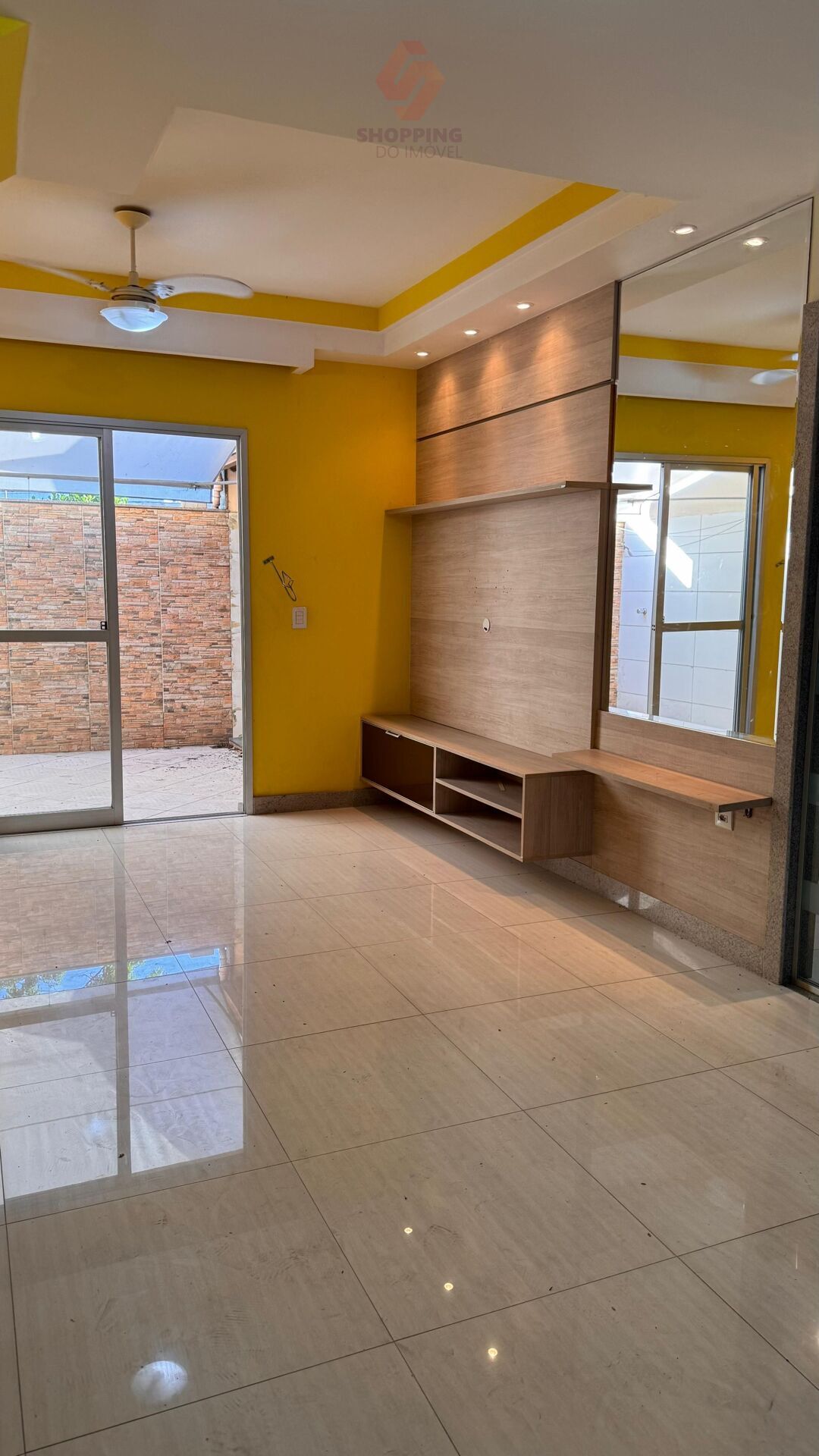 Casa à venda com 3 quartos, 103m² - Foto 2