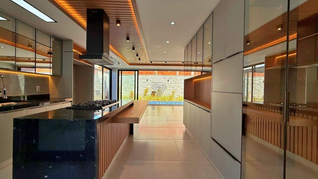 Casa, 4 quartos, 232 m² - Foto 9