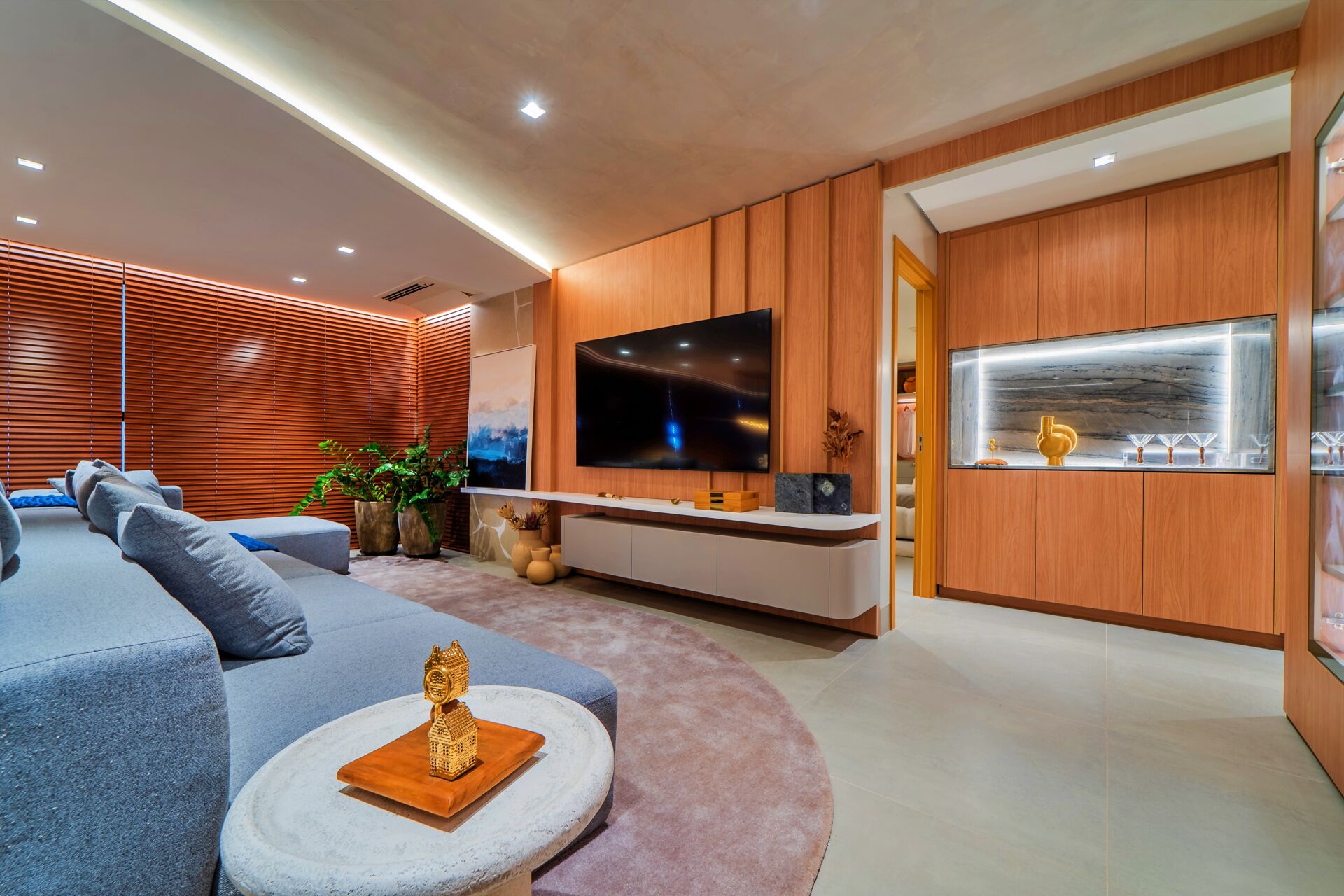 Apartamento, 3 quartos, 143 m² - Foto 1