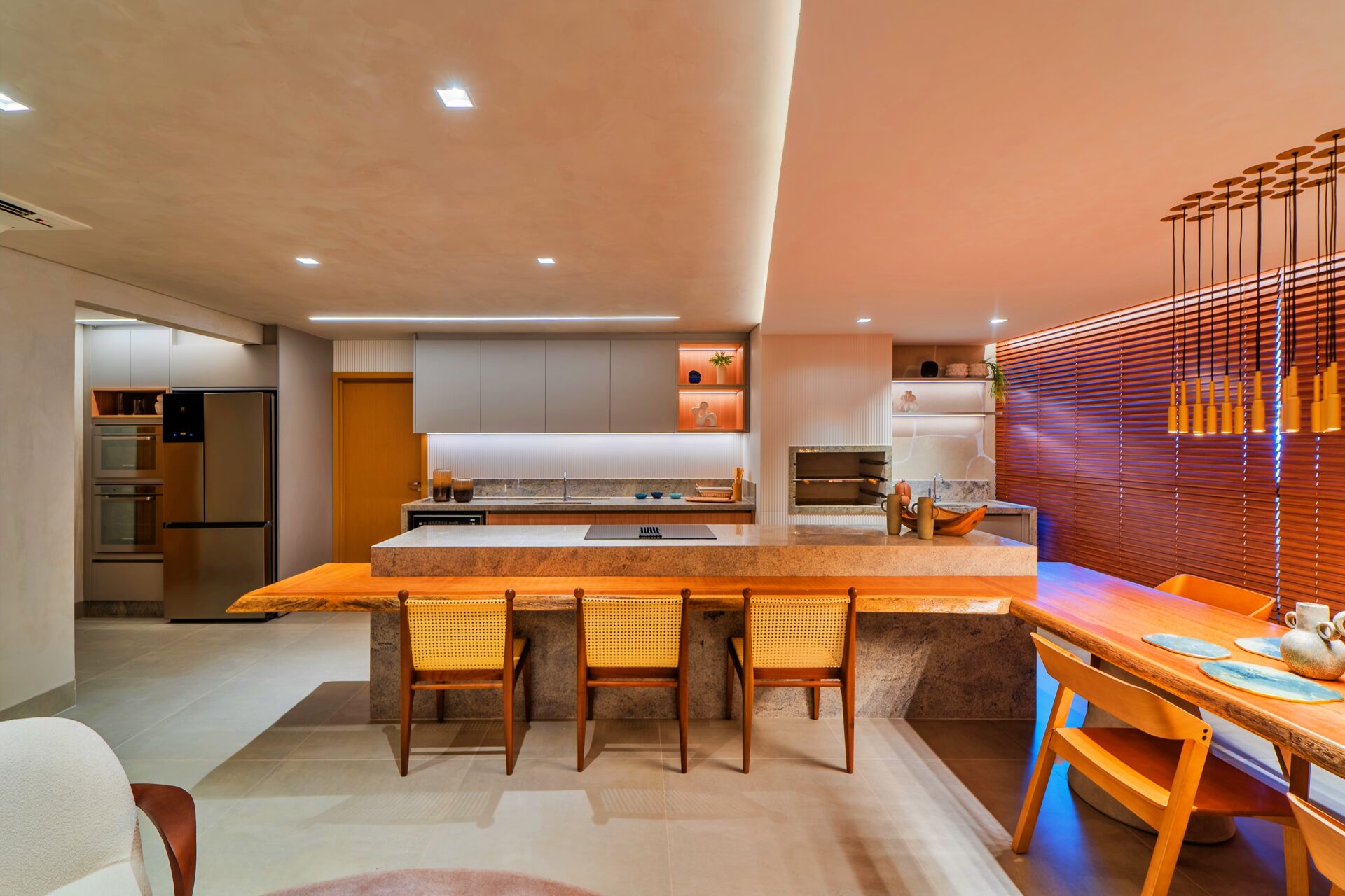 Apartamento, 3 quartos, 143 m² - Foto 2