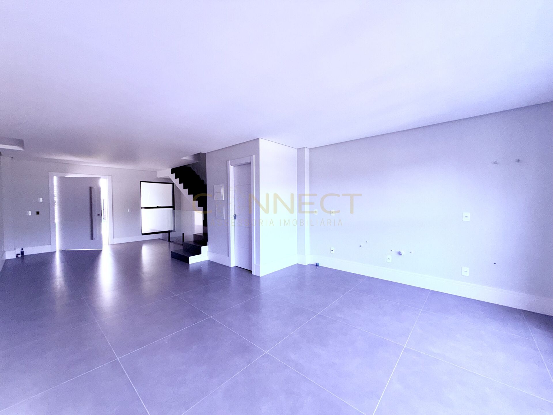 Sobrado triplex com 3 suítes bairro Ponta Aguda — foto 6