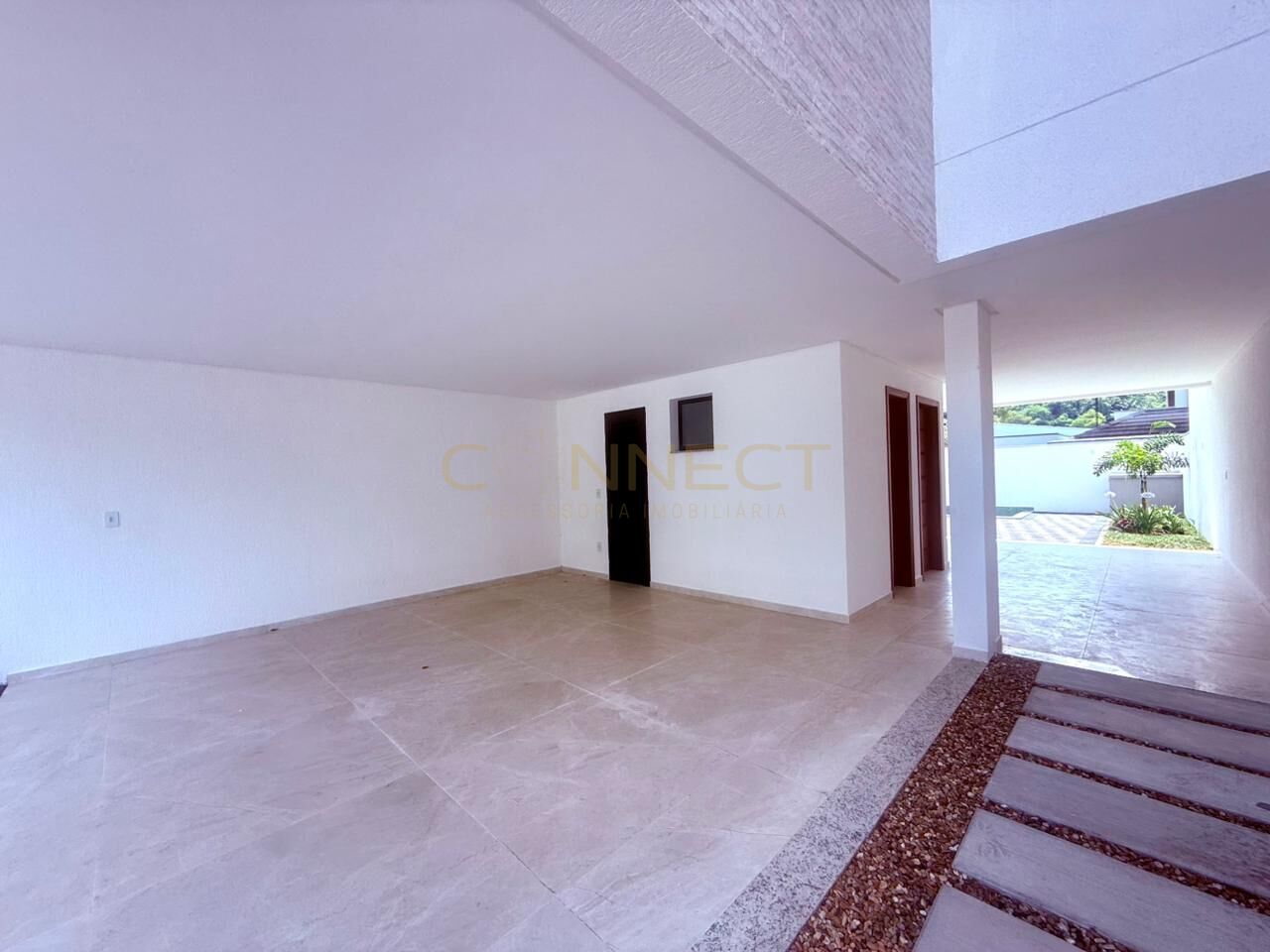 Triplex Exclusivo com Piscina sendo 3 Suítes na Escola Agricola - Blumenau — foto 2