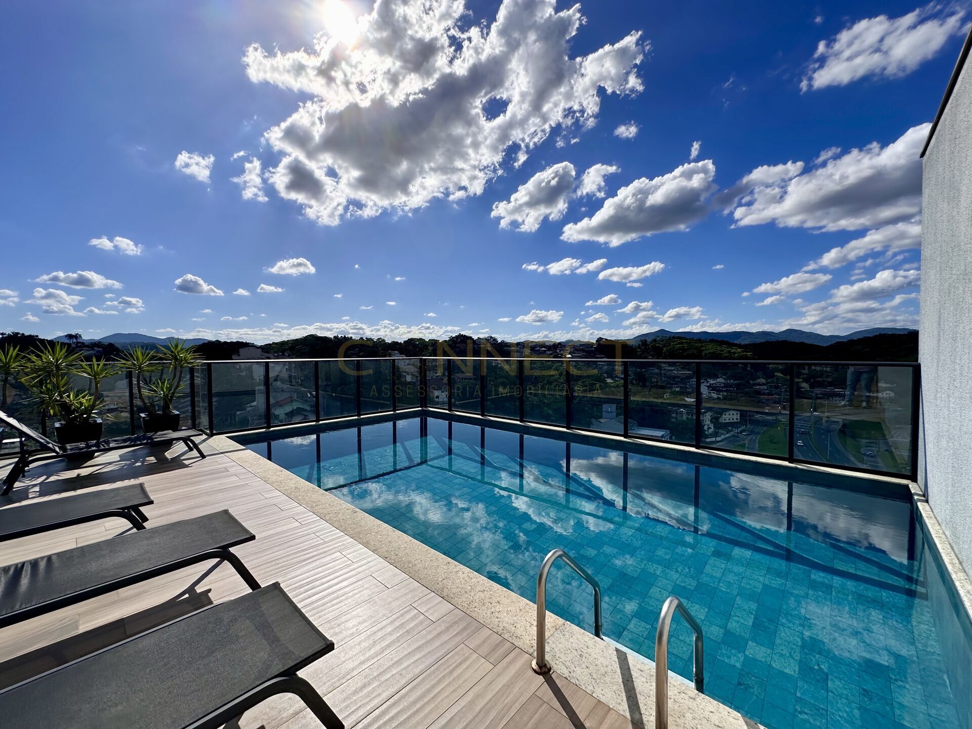 Apartamento 2 dormitórios sendo 1 Suíte Bairro Fortaleza — foto 2