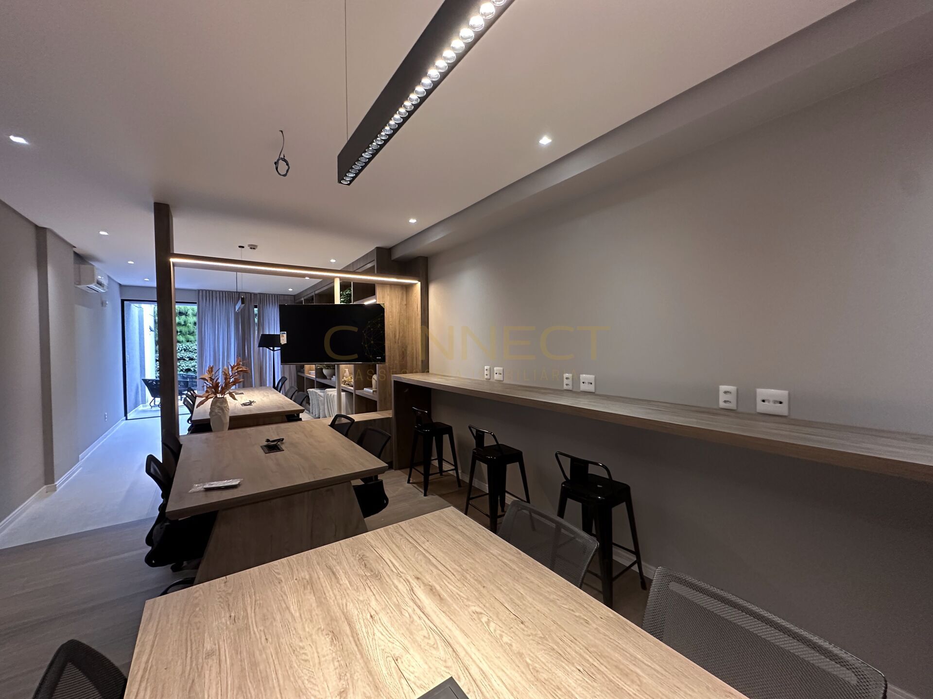 Apartamento 2 Dormitórios sendo 1 Suíte proximo ao Parque Ramiro - foto 1