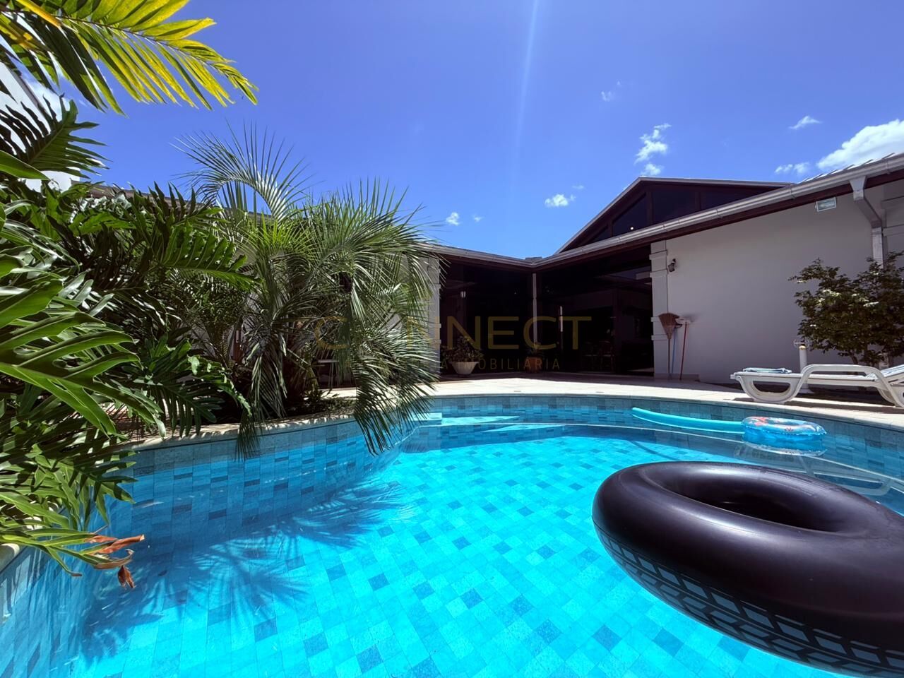 Casa com piscina, 3 dormitórios sendo 1 suíte no bairro Tribess - Blumenau — foto 2