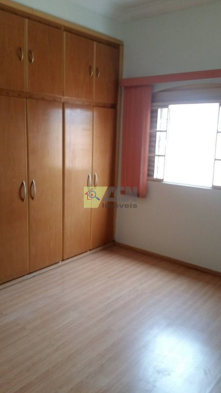 Casa, 3 quartos, 156 m² - Foto 4