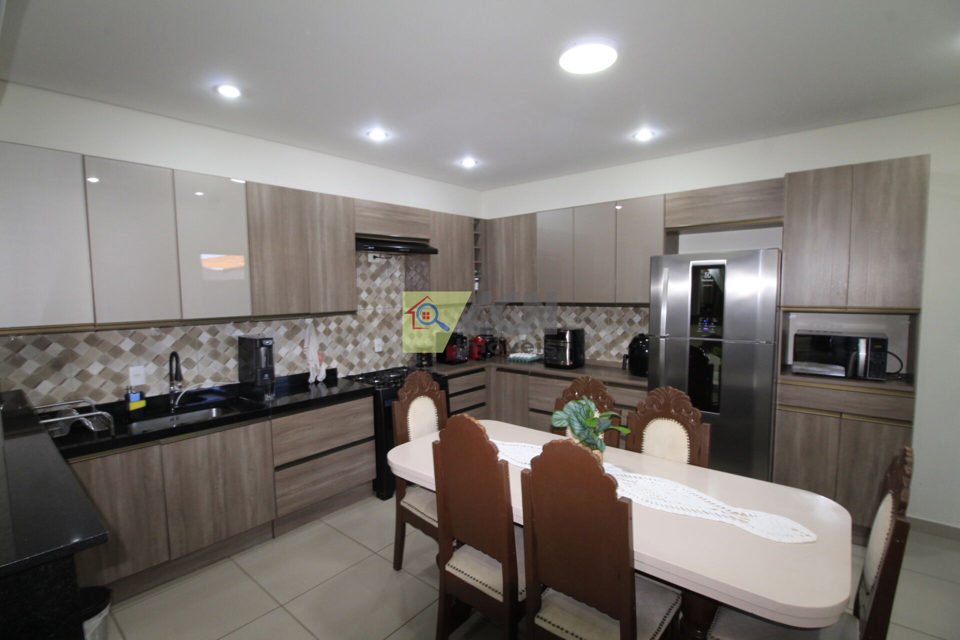 Casa, 3 quartos, 240 m² - Foto 18