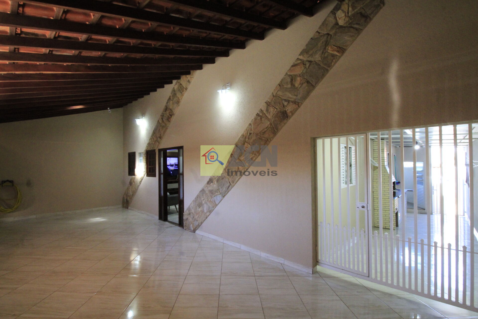Casa, 3 quartos, 240 m² - Foto 4