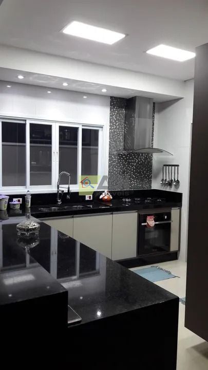 Casa, 3 quartos, 160 m² - Foto 4