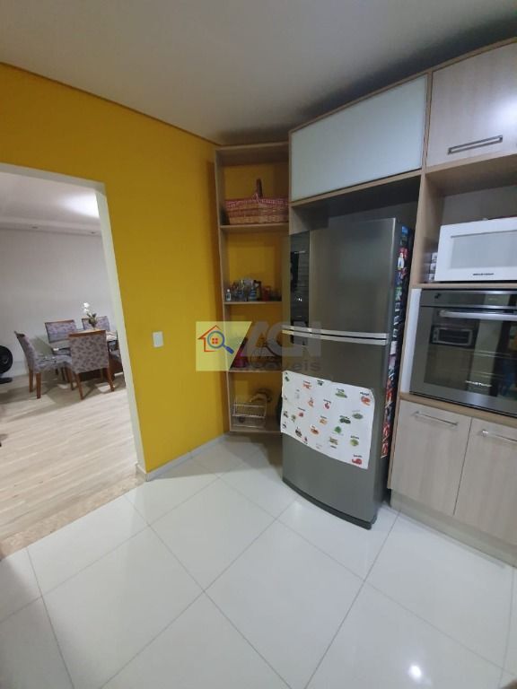 Casa, 3 quartos, 180 m² - Foto 8