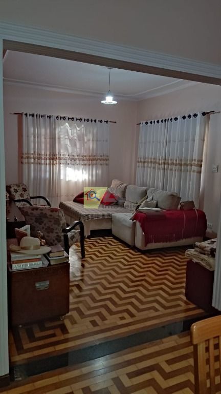 Casa, 3 quartos, 235 m² - Foto 7