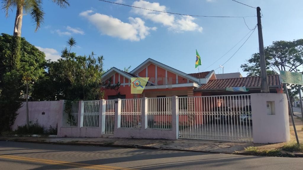 Casa, 3 quartos, 235 m² - Foto 3