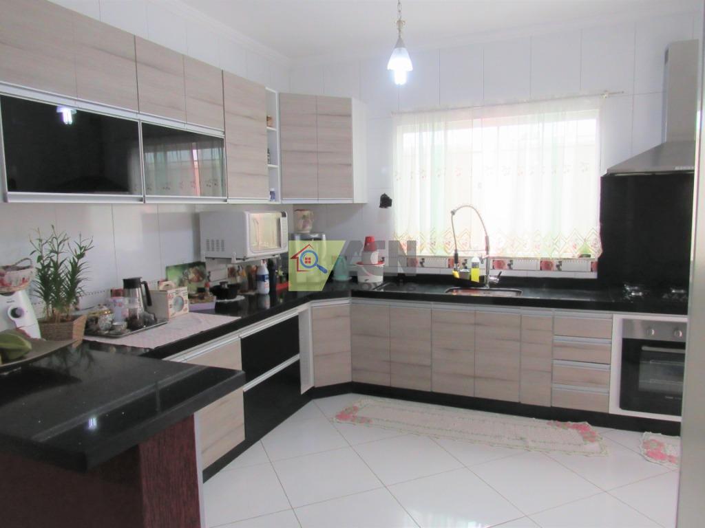 Sobrado, 3 quartos, 216 m² - Foto 13