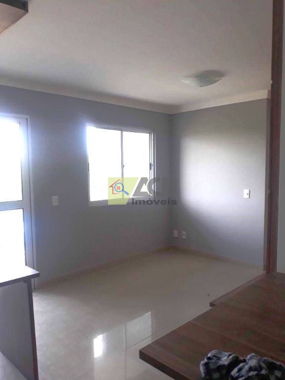 Apartamento, 3 quartos, 70 m² - Foto 2