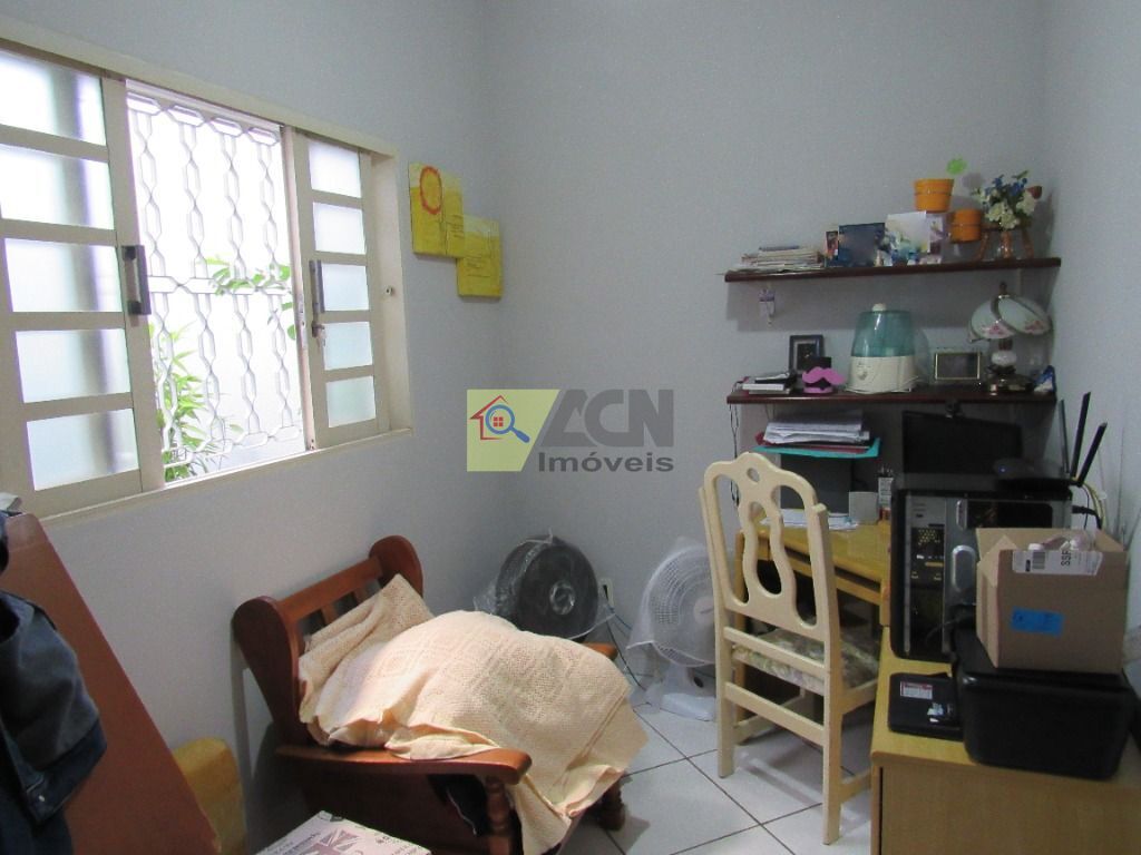 Casa, 4 quartos, 180 m² - Foto 13