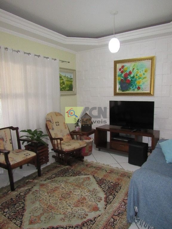 Casa, 4 quartos, 180 m² - Foto 3