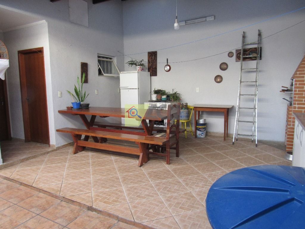 Casa, 4 quartos, 180 m² - Foto 23