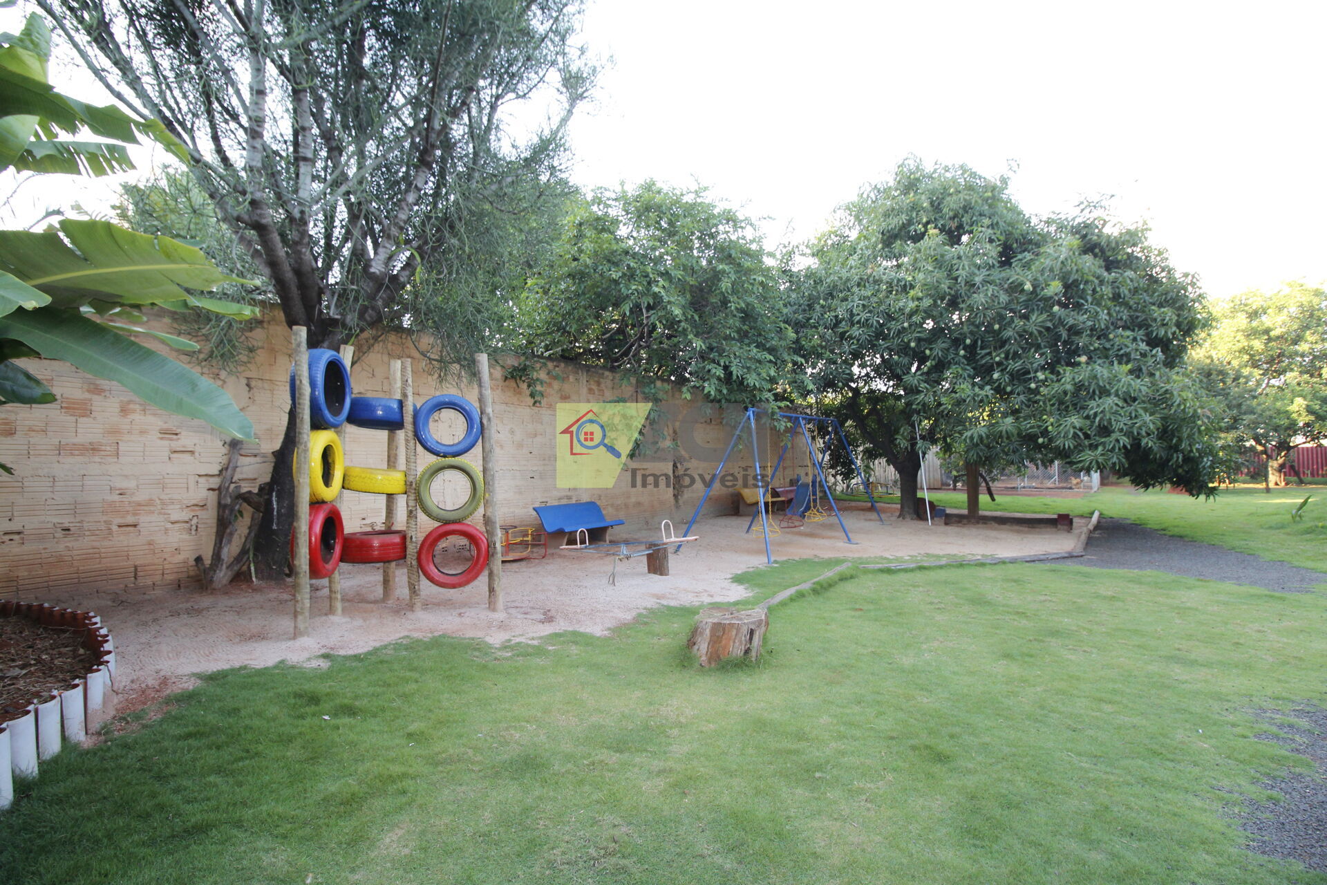 Chácara, 2 quartos, 2405 m² - Foto 13