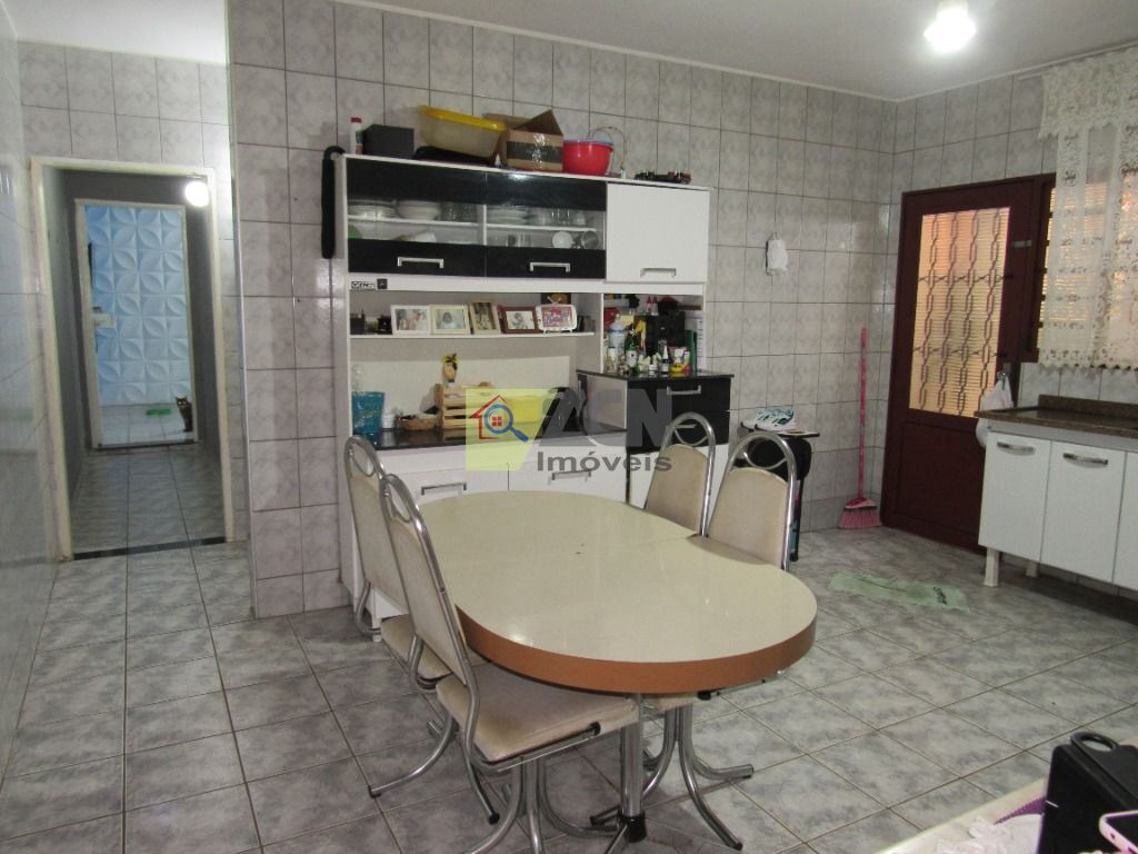 Casa, 3 quartos, 220 m² - Foto 8