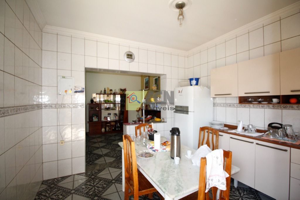 Casa, 4 quartos, 200 m² - Foto 22