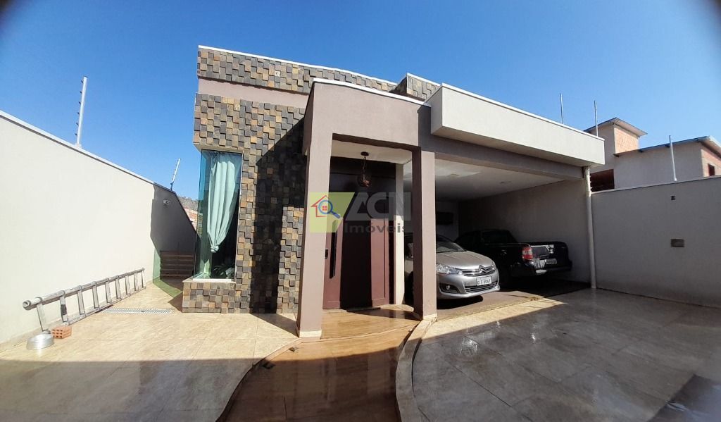 Casa, 3 quartos, 213 m² - Foto 3