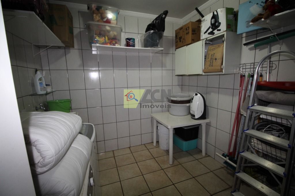 Casa, 4 quartos, 261 m² - Foto 40