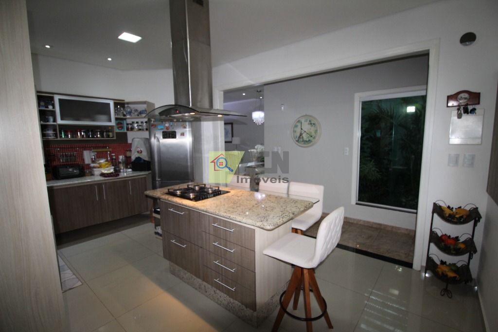 Casa, 4 quartos, 261 m² - Foto 10